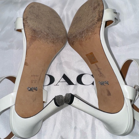 Coach signature link sandal size 8.5 - Picture 3 of 7